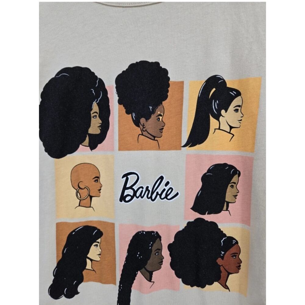 BARBIE by Mattel Hybrid Tan African American Hairstyle Graphic T-shirt XL - Picture 3 of 6